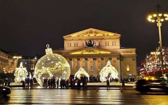«Зима, похожая на сказку…» Вечерняя экскурсия - прогулка по новогодней Москве