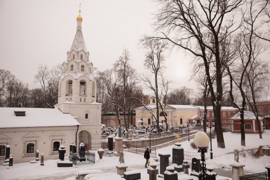 Надгробия в Русской культуре